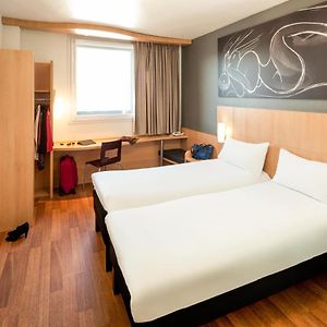Habitación Estándar con 2 Camas Individuales